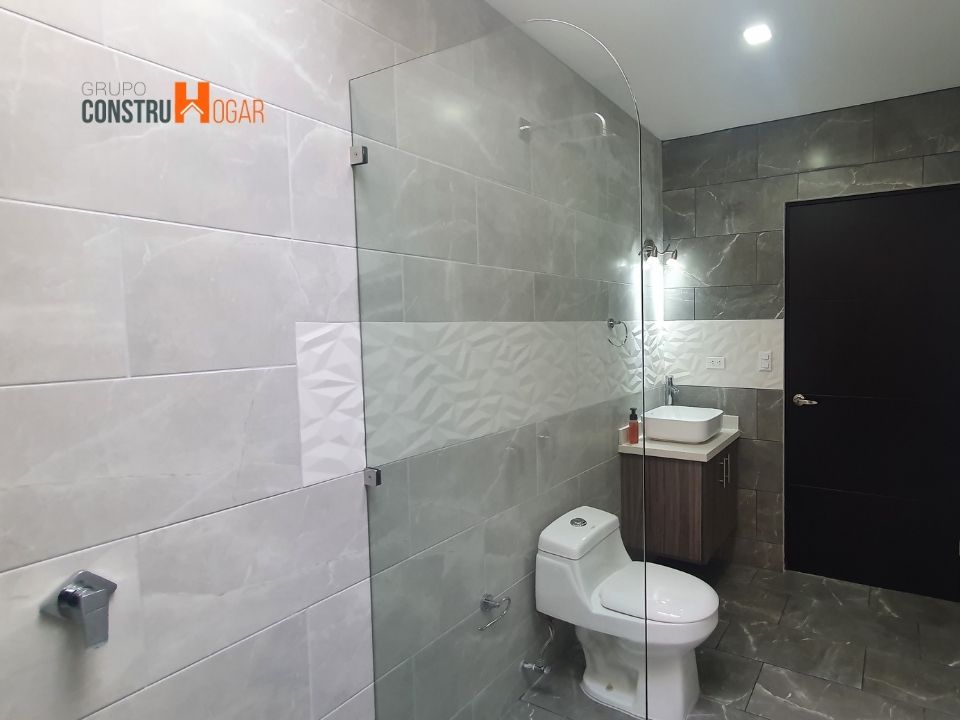 Grupo ConstruHogar - LEHA MB033